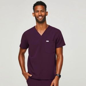 Men’s deep purple Leon figs top